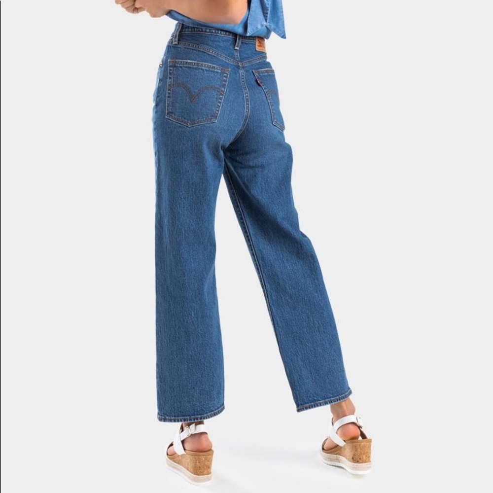 LEVI'S RIBCAGE STRAIGHT ANKLE JEANS - Picture 4 of 11